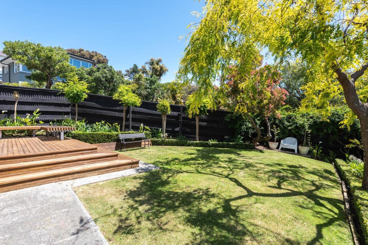Appartamento Retro Living - Lush Garden Christchurch Esterno foto